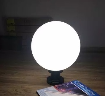 Bóng nhựa hình cầu đui trơn, công suất: 9W, ánh sáng trắng